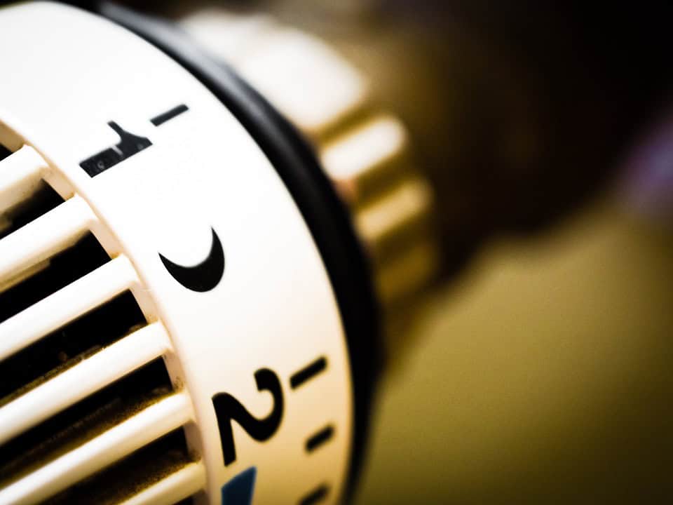 Maak gebruik van een slimme thermostaat om te besparen op je rekening